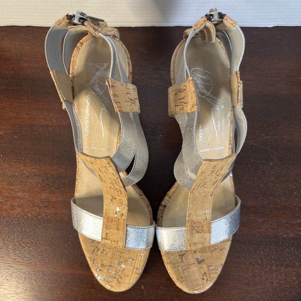 Donald J Pliner Majio T-Strap $280 Cork Wedge Heels Size 10 Silver Metallic Shoe - Picture 3 of 11